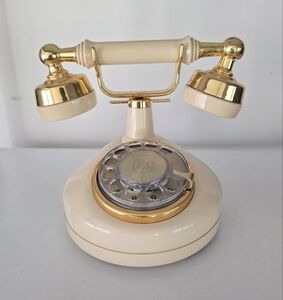 Vintage Western Electric French Princess Rotary Phone